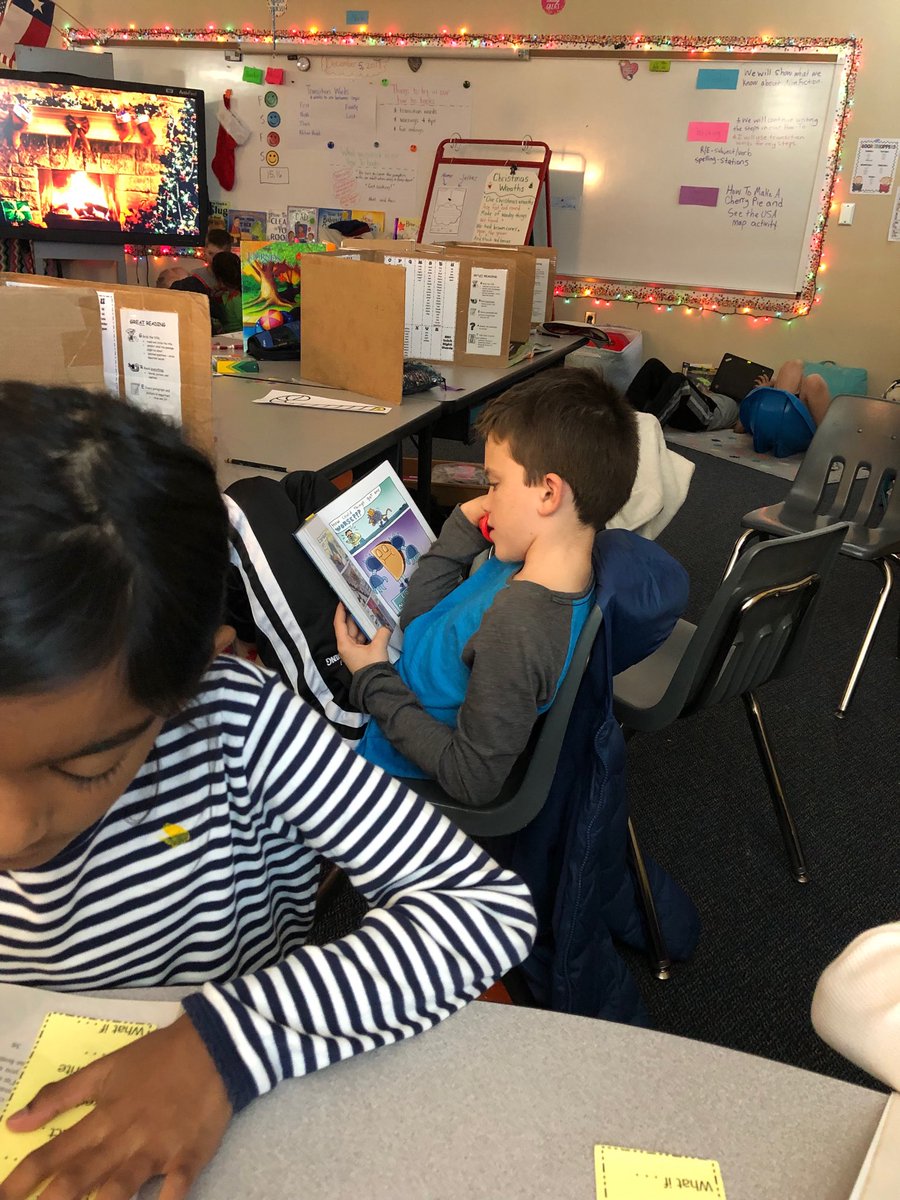 BrendaMerrbach's tweet photo. Students are loving our new class set of whisper phones! ❤️ #SwenkeProud https://t.co/6ttmQe7tEb