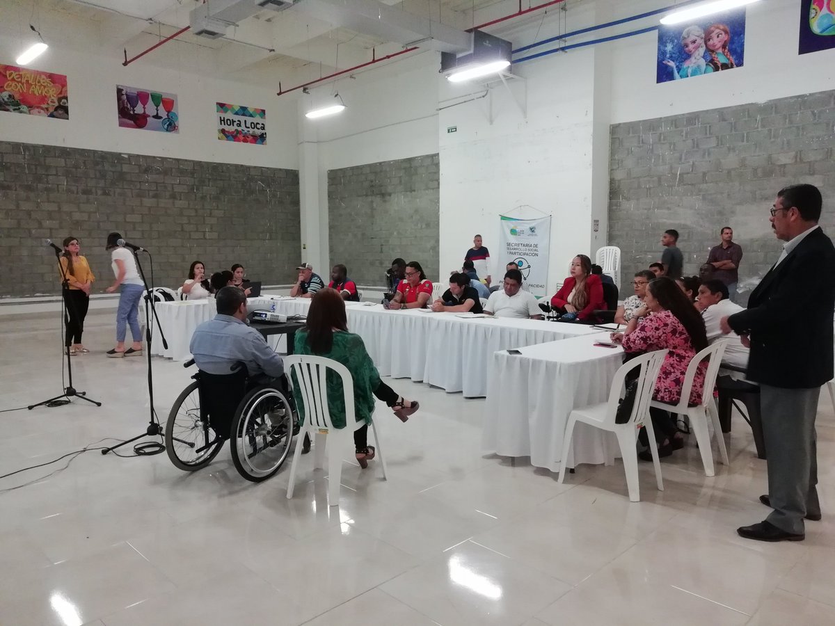 DORISPIZARROM1's tweet photo. #5DeDiciembre #ProgramadeDiscapacidad de la #SecDesaSocialYParti @GobValle AUDIENCIA PÚBLICA Borrador de la Política pública Departamental de Discapacidad https://t.co/Iu5U6Mk90A