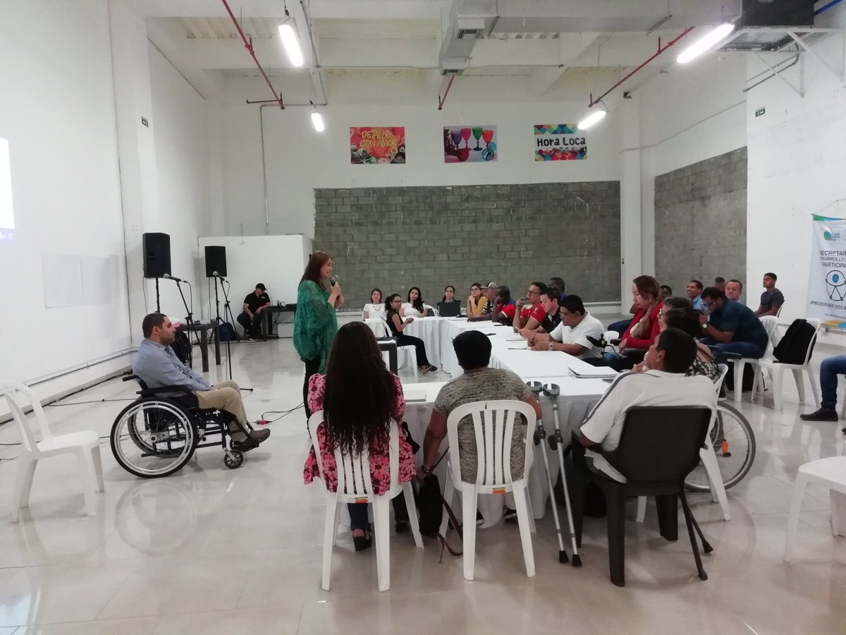 DORISPIZARROM1's tweet photo. #5DeDiciembre #ProgramadeDiscapacidad de la #SecDesaSocialYParti @GobValle AUDIENCIA PÚBLICA Borrador de la Política pública Departamental de Discapacidad https://t.co/Iu5U6Mk90A