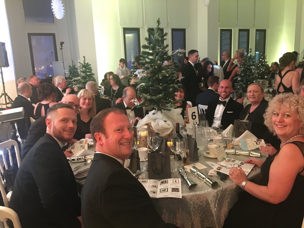 UKNAJ's tweet photo. #Baby it’s Cold Outside but a lovely welcome by Wongs at their Charity Winter Snow Ball @The_CMJ @WongsJewellers @LJS_NAJ https://t.co/0W6uczHOZs