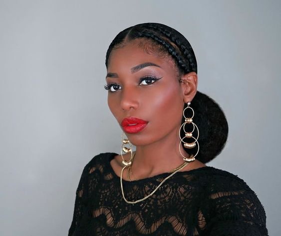 locspiration's tweet photo. We love this subdued, but elegant look! The hair, the makeup, THOSE EARRINGS? All amazing! #Makeup ##OOTD #Accessories #NaturalHair #HappyHair #HealthyHair #Curls #Coils #Kinks #Locks #Locs https://t.co/Y5gyjJkInq