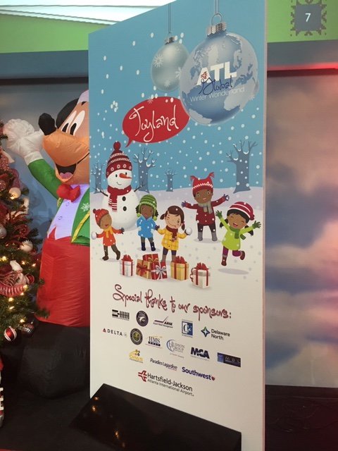 ConcessionsIntl's tweet photo. Our CI Operations Team had a great time at the ATL Presents Toyland event today!! The annual program is designed to spread holiday cheer among airport area first-grade students, educating them on the various ways holidays are celebrated around the world!#cintl #proudsponsor https://t.co/6QWQrxOwrF
