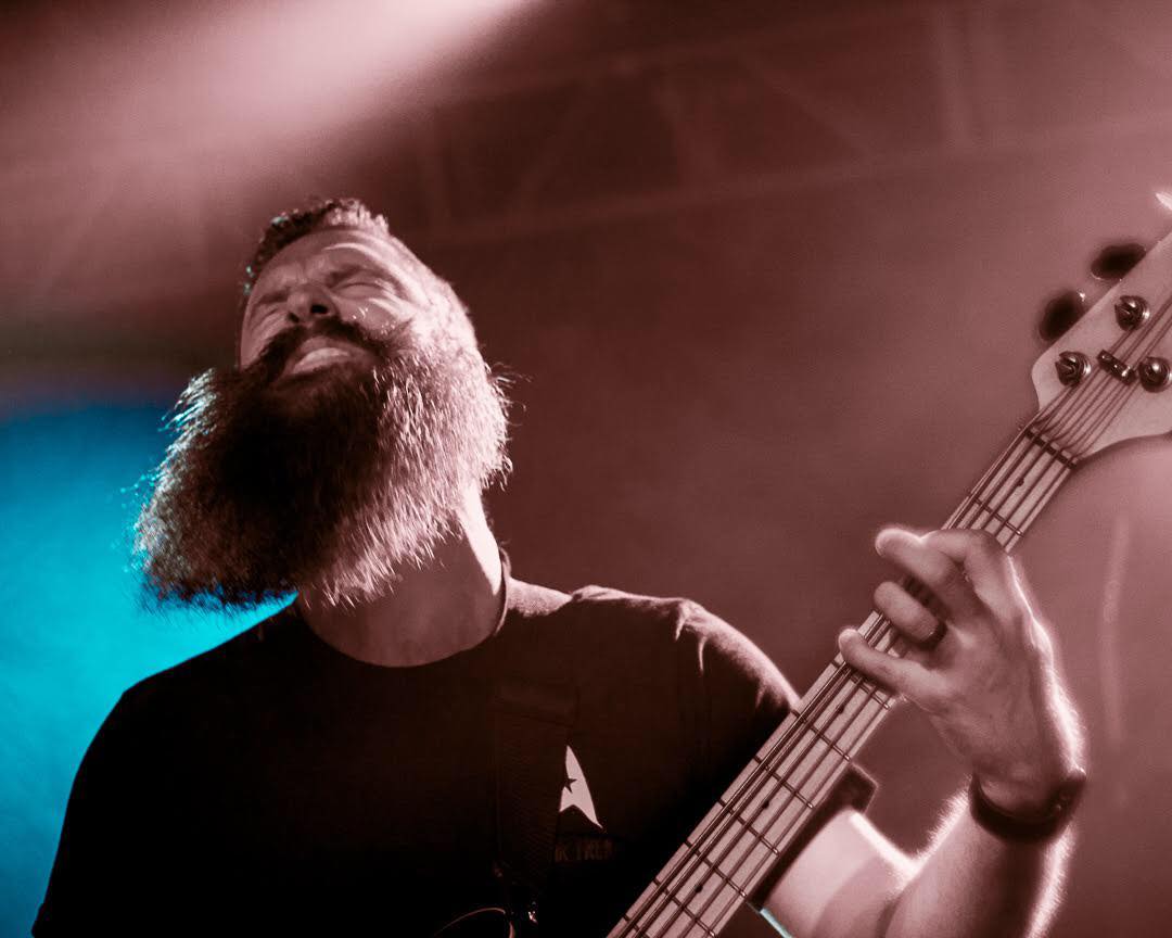 ToWhomItMayBand's tweet photo. We’re in Houston Friday at @scoutbarhouston with @DrowningPool and @sonsoftexas //
📸: @whos_shawn_ / @brokeboi_productions_
#towhomitmay #twim #concerts #thegreatfilter #kieselguitars #spaundrums #jerichoguitars #ernieballstrings
#alclairaudio #intunegp #kemperamps #g4lrecords https://t.co/CnKSi6D4WN