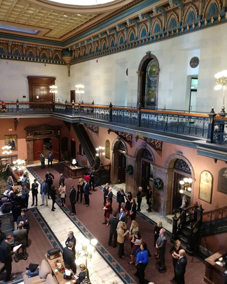 Phil_Hamby's tweet image. Even if just for a few days - it&apos;s nice to see the Members back in the Chambers, lobbyists and legislative liaisons back in the lobby, etc.
#SCStateHouse #SCGeneralAssembly @SCGOP @scdp #politics
