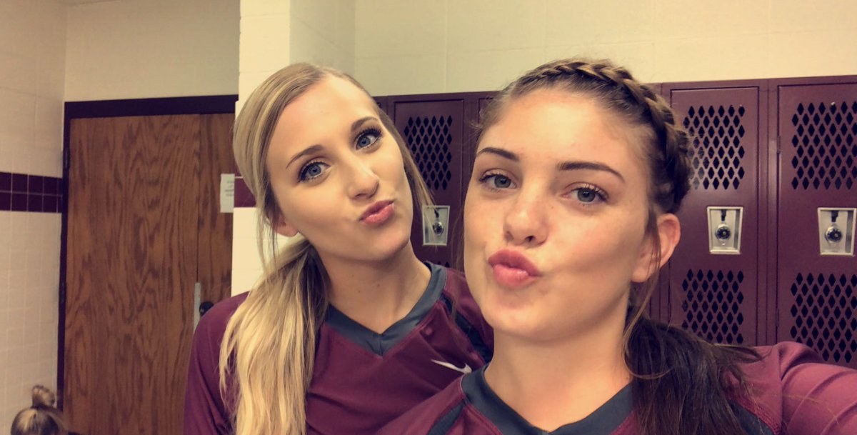 averiebrown2's tweet photo. HAPPY HAPPY BIRTHDAY TO MY BFF!!! thanks for making my day every single day. hope 18 is the best yet!! love you so much sis 💓💓 https://t.co/BuQLRxxcaR