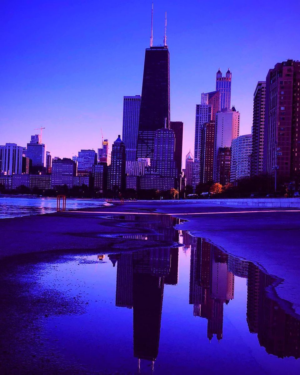 CHIVisitorGuide's tweet photo. “She is novelty; for she is never the Chicago you saw when you passed through the last time.” - Mark Twain https://t.co/fVIRGHM7rk