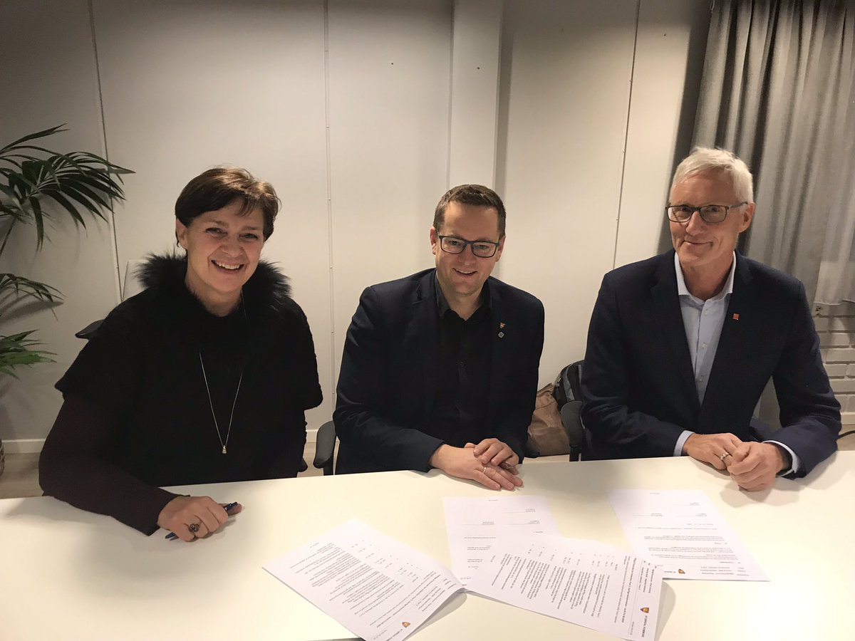 Vi signerte i dag avtale med <a href="/Veidekke/">Veidekke</a> om bygging av fremtidens helsehus i Stjørdal, det nest største utbyggingsprosjektet i kommunen noensinne! Med høye ambisjoner vil vi utvikle et helsekonsept for framtida 👍🏼