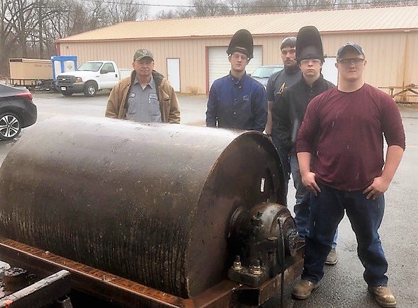 Webster Co. ATC Industrial Maintenance students designed and fabricated a frame for the #1WC Athletic Department field roller ....... great #problembasedlearning project #GrowWebCo #CTEisForMe @TomToolbox