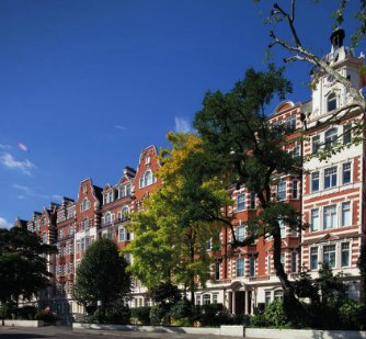 LondonPropMags's tweet photo. Discover our fabulous new homes to buy and rent in our December edition #luxurylifestyle #propertylondon https://t.co/kSra2gHtYR @ArlingtonRes https://t.co/sNiu6hjpWC