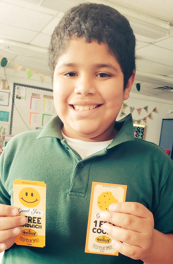 nloera12's tweet photo. Making real world connections in our classroom! Thank you so much for your generosity and kindness! My students are so grateful and happy! @Potbelly #potbellycookies #potbellysandwiches #delicious #makinglearningfun https://t.co/qKfzw7qBuj