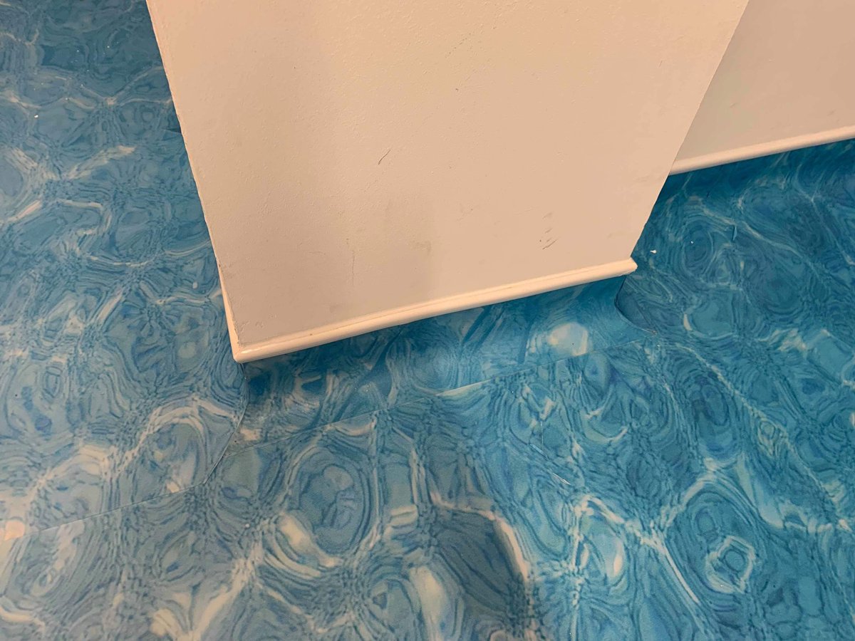 FirstForFloors's tweet photo. Today we had great fun fitting this awesome graphic vinyl at @RNLI Lifeguard Station at @FistralBeachNQY using @FBallUK #stopgap700 and #f48+ #cornwall #rnli #beachfloor #savinglives 👍 https://t.co/Ezh5rOD1Ox