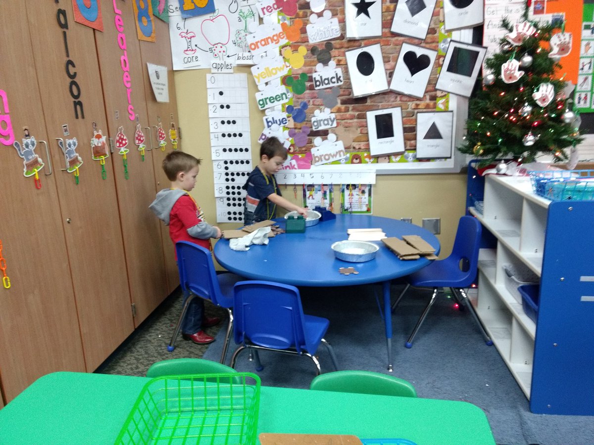lynnetteroeth's tweet photo. Graham Elementary School...Coding, Design, Imagine we are Career Exploration....Check us out! #gespride #GESTEM #WEAREGRAHAM @PrincipalCMill https://t.co/JBJq9VO1BV