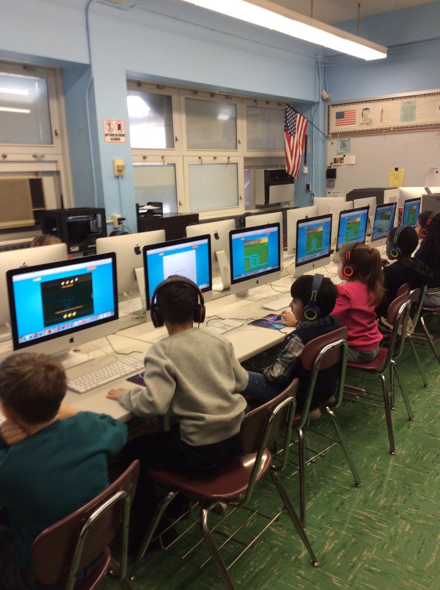District22BKNY's tweet photo. #HourOfCode P.S. 236 Celebrates Computer Science Education Week #CodeBrooklyn, #CodeDistrict22 #CSforAllNYC #CSedWeek2018 #CSedWeek @PS236MillBasin https://t.co/78PUZgaWMU