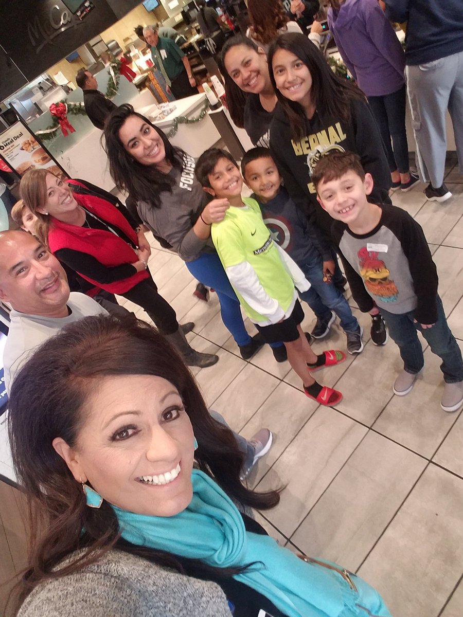 Day 1 McTeacher Night with the Langley students and Teachers
#LangleyTwitter
