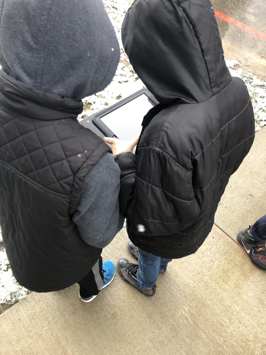 MrsTarynBrinlee's tweet image. Sometimes you’ve gotta take a detour from the lesson plans and enjoy some impromptu snow exploration! Yesterday we collected and categorized the different types of snowflakes. Thanks for the learning inspiration @AbbeyUpton #CREteach @CRE_Cardinals #WallsWorldChangers