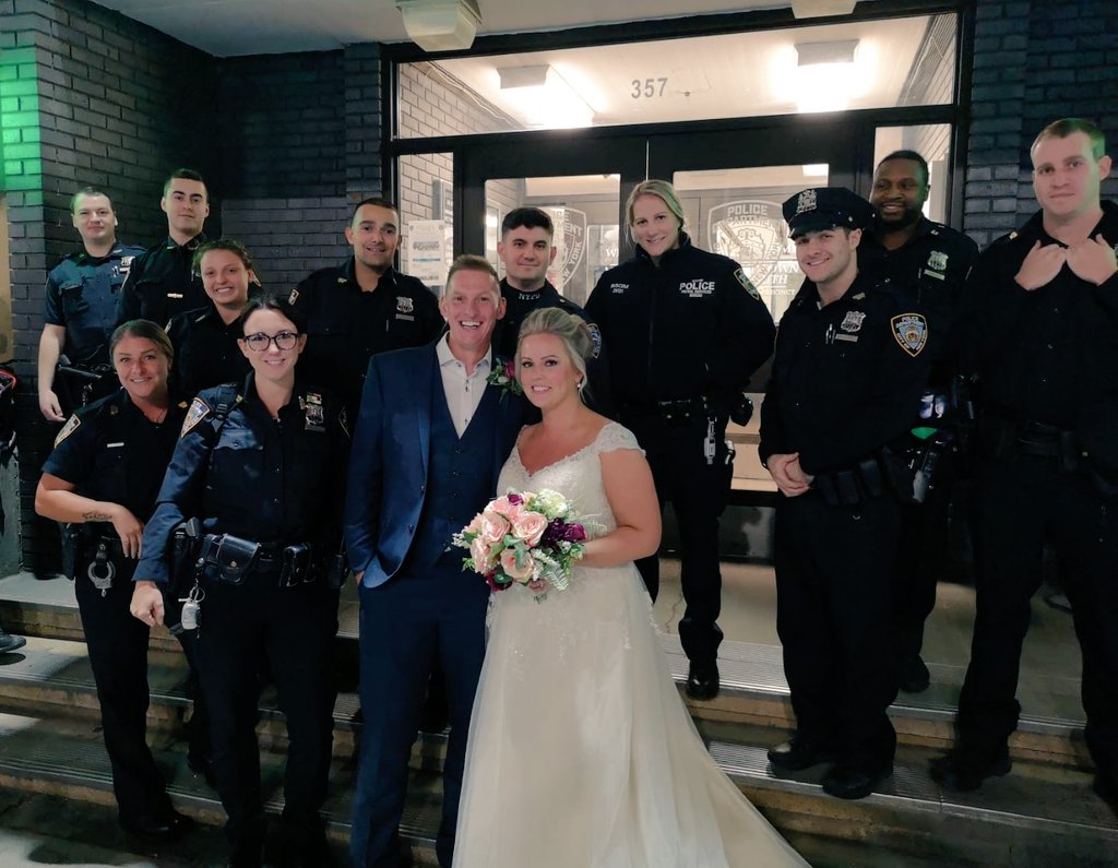 mrsLmyers's tweet photo. Still the best wedding shot. Ever.
👮👮♀️👮👮♀️
@NYPDnews
@nypdnews @NYPDMTS
.
#neverfailstomakemesmile #memories #NYPD #weddingphoto #weddingday #wedding #newyork #newyorkcity #nyc… https://t.co/bNkMHC8ZGX https://t.co/8g4RKQsXgc