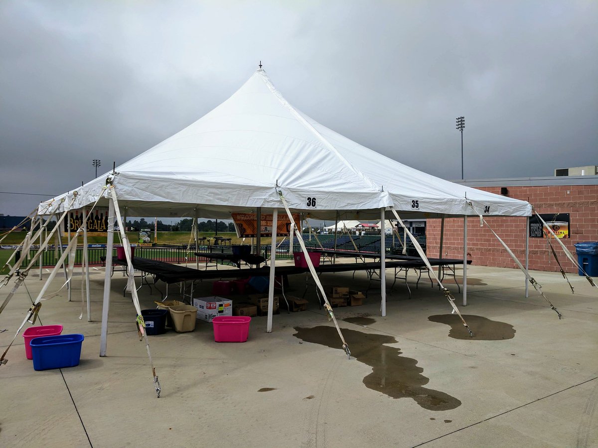 PPPalaceRentals's tweet photo. Tents for Bruegala 8.18.2018 @ The Corn Crib!! #PalaceEvents #TEAM #AugustEvent #Tents #2018Events #CornCrib #OutdoorEvent #CentralILRentals #NormalIL #TentRentals #Bruegala #poletent #outdoors #centralilevents https://t.co/cHTiHhrcte