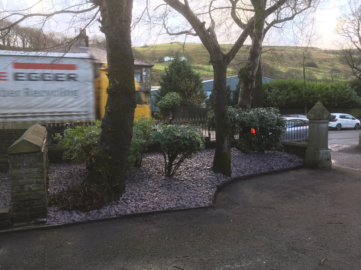 cdrconandland's tweet photo. We recently completed landscaping works in the fantastic grounds of @ArthouseLtd St James Church HQ in Waterfoot. Works included vegetation removal, pressure washing, laying plum slate to borders and flagging. #waterfoot #rossendale #groundcare #landscaping #commercial https://t.co/KdgXJFkwyo