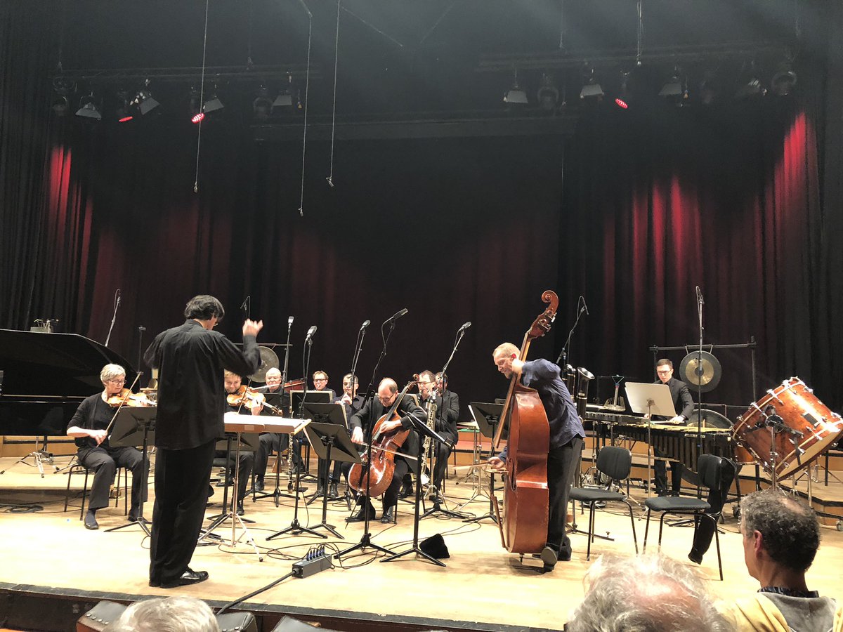 SLOinAUT's tweet photo. Odličen koncert @SlowindQuintet &amp; @klangforumwien na Dunaju z deli #NinaSenk #VinkoGlobokar #VitoZuraj  Slowenische und österreichisce Musiker spielten heute im @RadioKulturhaus Werke slowenischer zeitgenössischer Komponisten @SKICA_Wien @MZZRS @mk_gov_si @STA_novice https://t.co/8icDKgVsqS