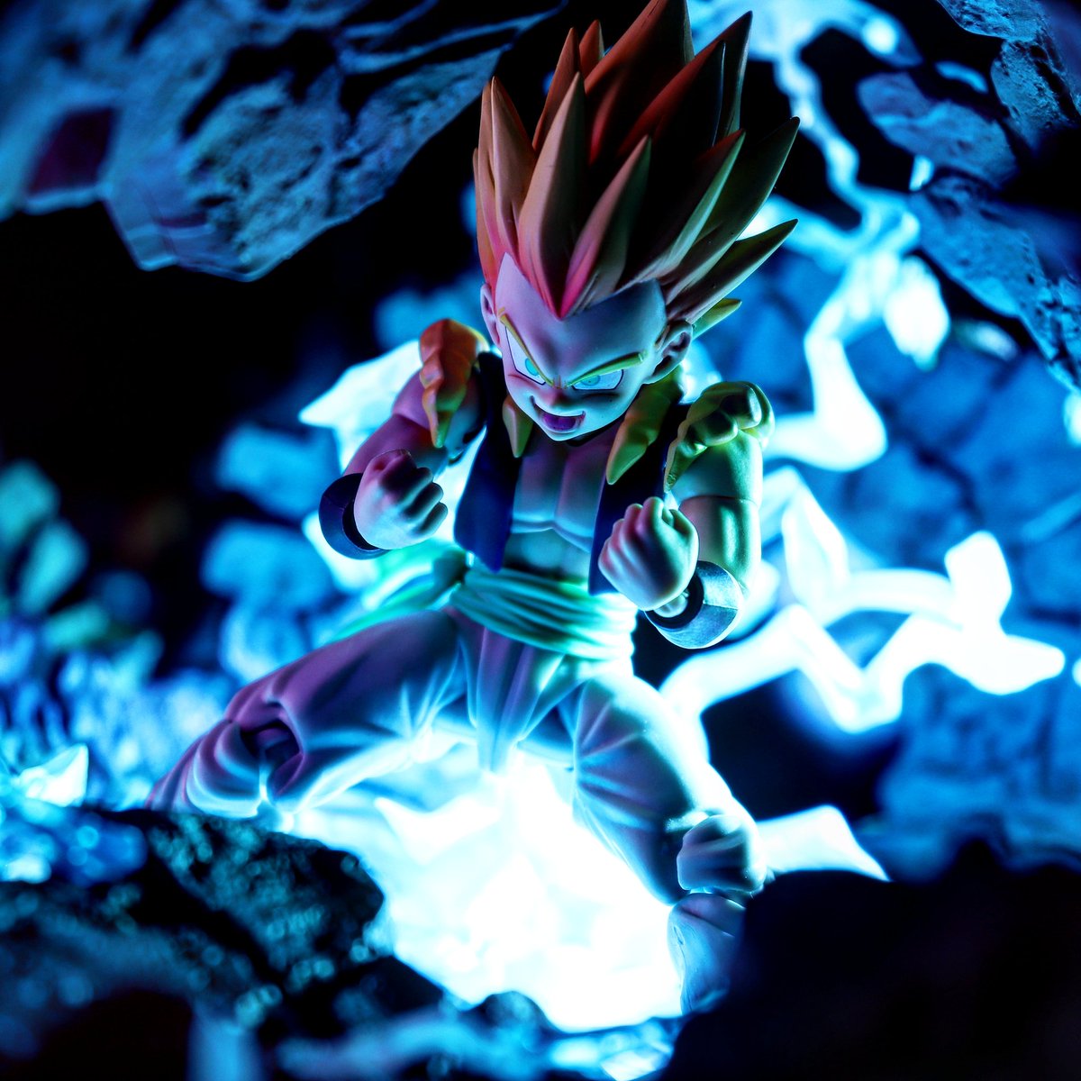 Jesterjive's tweet photo. #gotenks #dragonball #dragonballz #dragonballsuper #dbsuper #dbz #dbs #anime #manga #shfiguarts #tamashiinations #bandai #bluefinbrands #articulatedcomicbookart #photography #photoshoot #toyphotography #actionfigurephotography #jesterjive #jesterjive5 #jesterjiveentertainment https://t.co/aQZJ4fl6DG