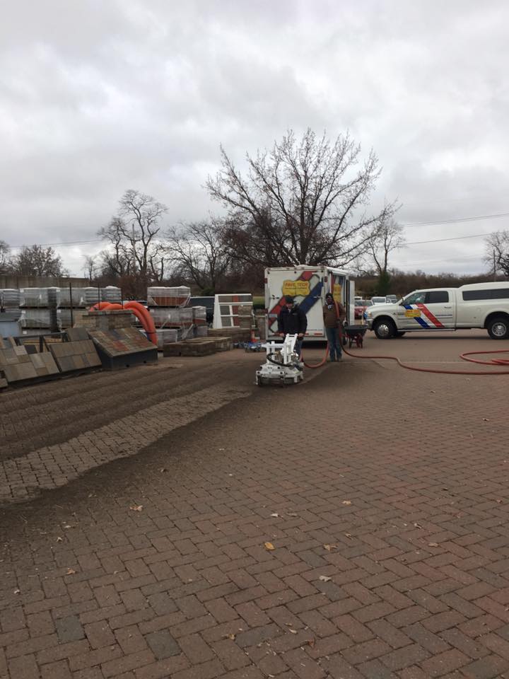 Monday we trekked to <a href="/MidwestBlockBri/">Midwest Block&Brick</a> St. Louis to demo the new Typhoon PICP joint cleaning system. We saw old friends &amp; had a successful demonstration returning a fully clogged pavement to fully functioning PICP ground water management system. #hardscape 
pavetech.com/product/typhoo…