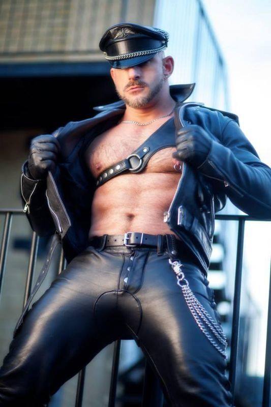 Gay Leather Porn Star | Gay Fetish XXX