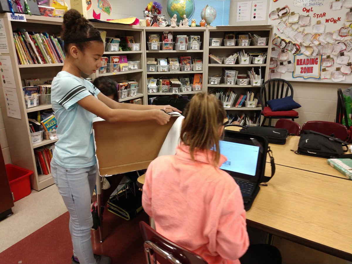 wormusca's tweet photo. Our room might be a little messy, but it is totally worth it to see our kids busily working on their bee projects for Bee the Change Night at RMS! @PBLJill @ChrisSaylor1 https://t.co/ZnZpoq6y4q