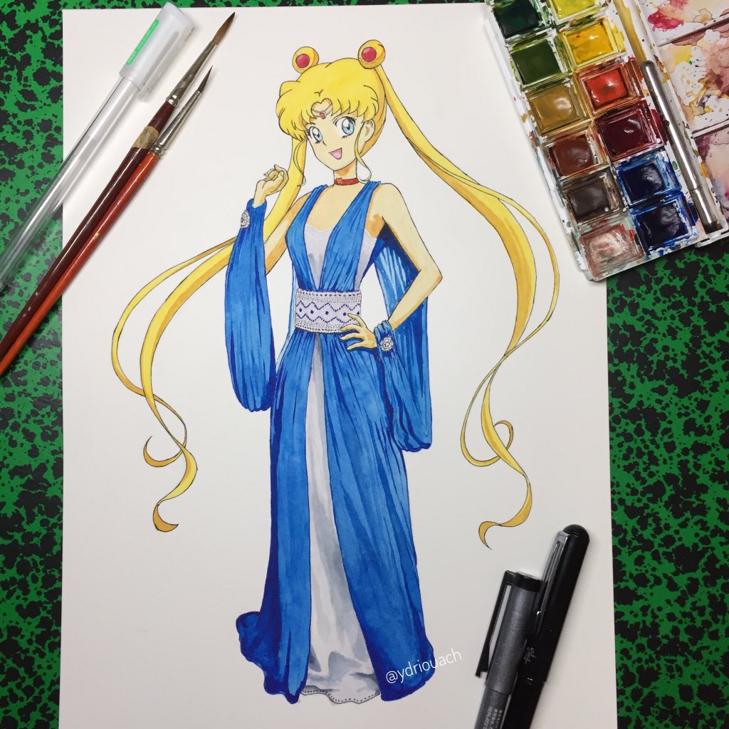 3/5 Usagi Tsukino alias Sailor moon en Caftan robe de soirée.