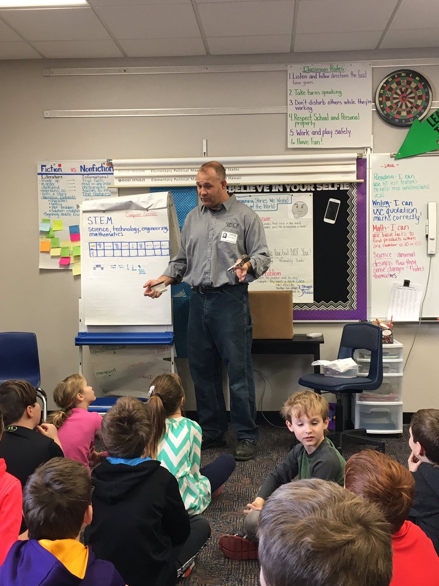CedarHeights4th's tweet photo. Thank you, Shawn, from Samson Fabrication for sharing how STEM is used in your job. The kids loved these cool trinkets! #STEM #computerscience #hourofcode2018 https://t.co/A7b8Y82uzR
