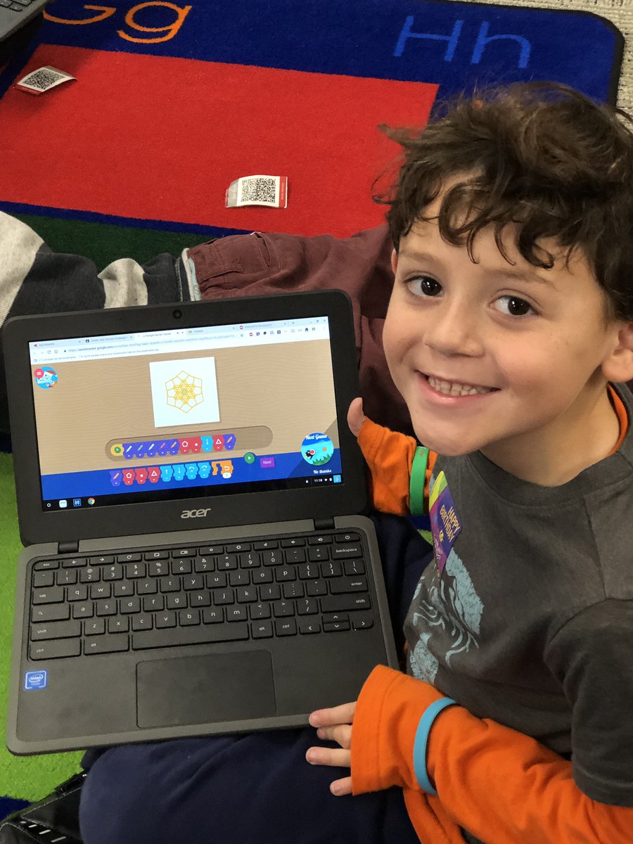 msstachia's tweet image. Not only did we learn how to code a snowflake for #hourofcode2018 #ProsperCodes, we also learned how to add links and turn our snowflake in as an assignment to google classroom! #kinderscan @rlmiller137