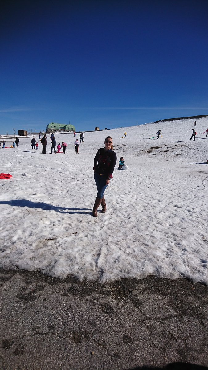 evagarcia79's tweet photo. Magnífico día, con muñeco de nieve incluido!!!! @dakata124 @agaper2011 @senoesme https://t.co/5YDDZn8p5V