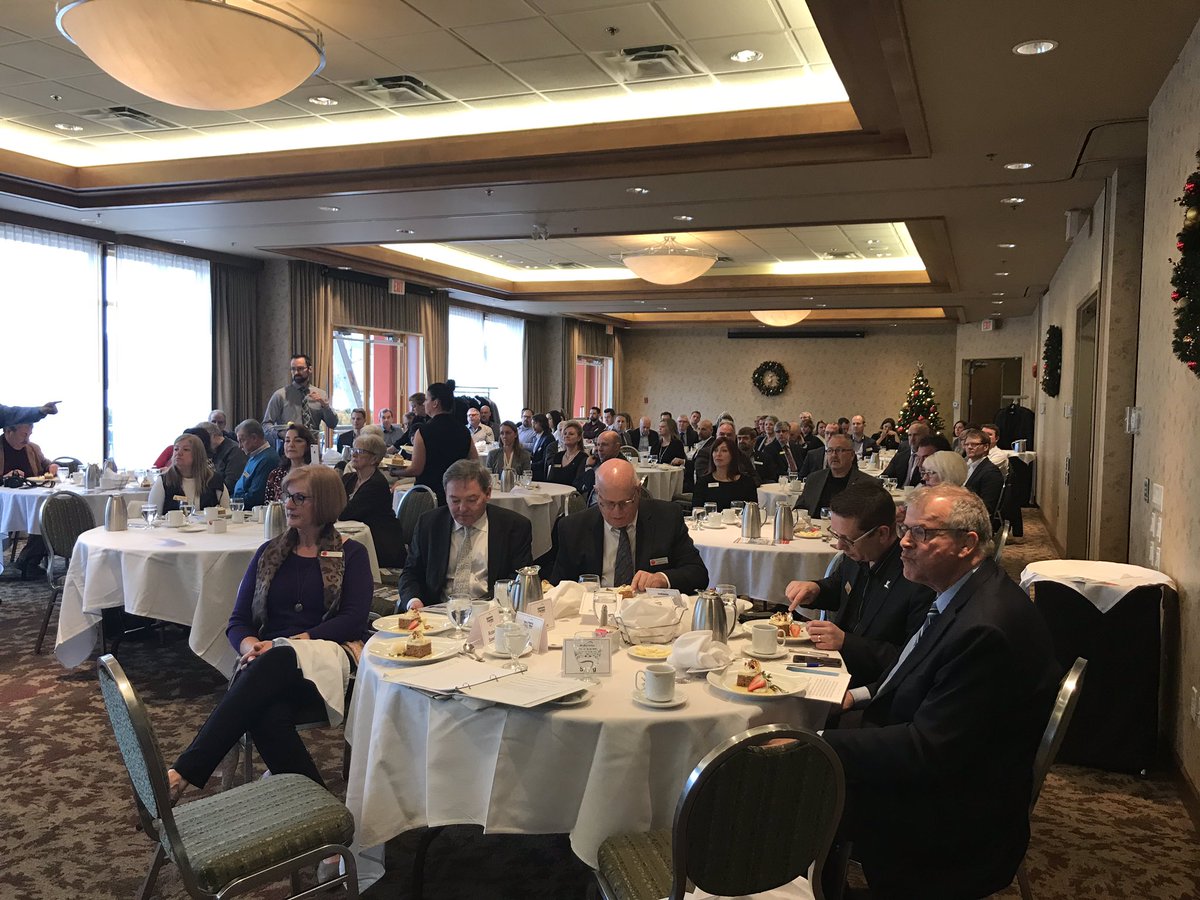 csparg's tweet photo. #kelowna #chamber #commerce #bcmla https://t.co/FYe6IZ3gCq