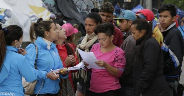 Josjua's tweet photo. Bogotá abre su primer centro de atención integral para atender a migrantes venezolanos https://t.co/nDKn20S2Qq https://t.co/7DL6o0Y9v4
