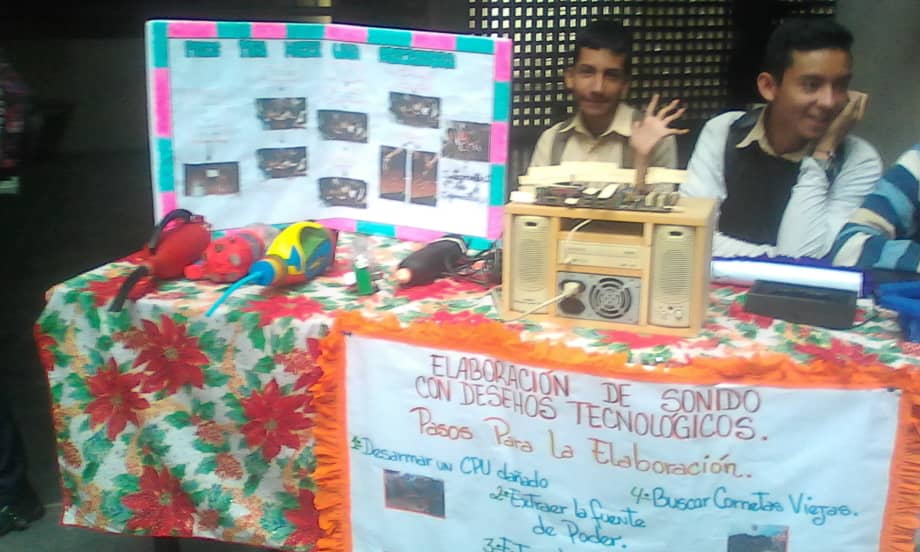 tfcordero's tweet photo. #29Nov Cierre de Proyectos Productivos del Primer lapso de la #ETIACTFC dónde a aprendemos haciendo. @charlychaves @TecnicasTachira @psuvaristobulo https://t.co/LHJyeN2KWS