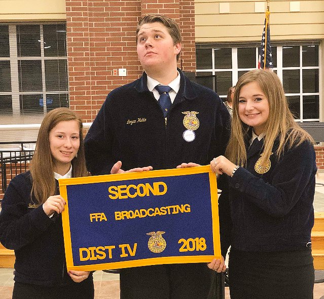 Congrats to our Broadcasting team who revived their banner last night at the district banquet ! 🎉