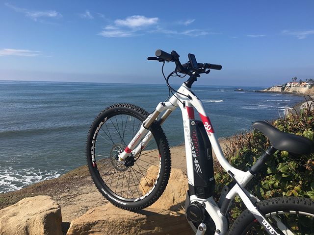 Get over the hump this week...with some front suspension and a Yamaha motor! Test ride an eMTB today – they're electric!
⚡️
#BikeEveryday #RidesSoFly #SDFlyRides #LaJolla #eMTB #eMountainBike #MTB #MountainBike #SingleTrack #SanDiego #eBike #eBikes #ElectricBike #GetOutside …