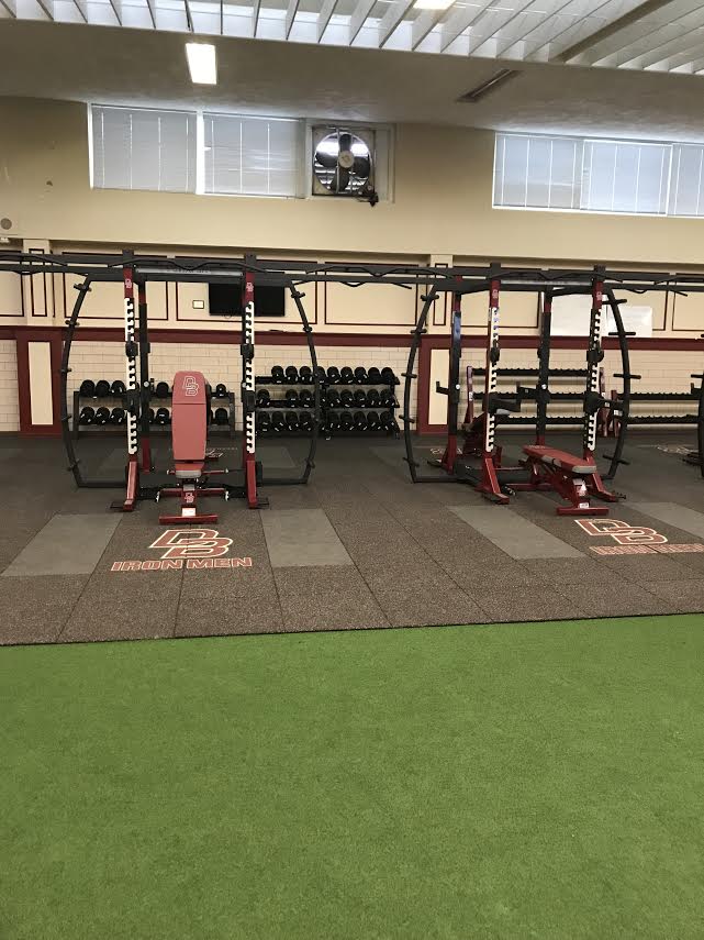 DonBoscoIronmen's tweet photo. The Wellness Center's newly installed UCS X-40 Series Rack System is a powerful piece of equipment that has the ability to adapt to any physical activity. The 10' x 50' strip of turf will primarily be used for, dynamic warm ups, active recovery, prehab, and functional training. https://t.co/mW58A3N6IL