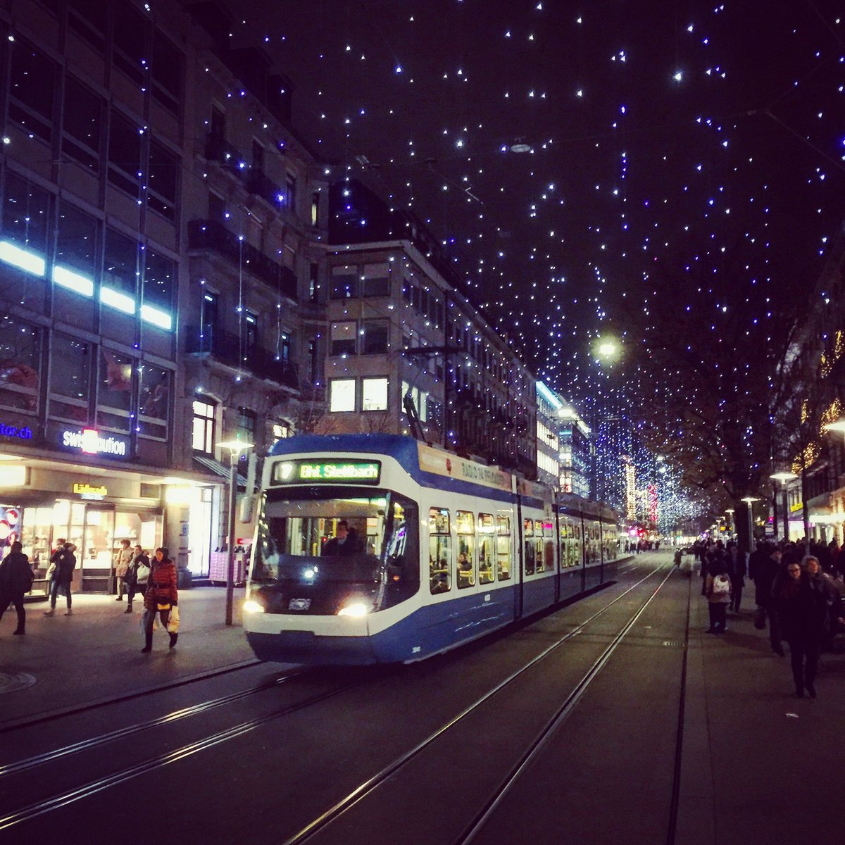 SoniaKraj's tweet photo. #Zurich feeling festive! #visitzurich #switzerland #citylife #myswitzerland #citylights #rgphoto #lonelyplanet #travelphotography #visiteurope #europe @VisitZurich @MySwitzerland_e @EuropeVisit @lonelyplanet @RoughGuides https://t.co/GtzFrhQsPc