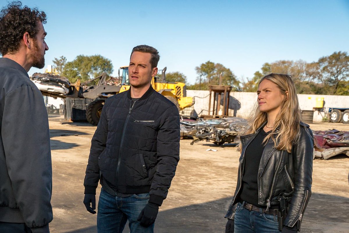 ChicagoPD_Sp's tweet photo. (Stills] #ChicagoPD 6x09 https://t.co/6UtMzgD6Uy