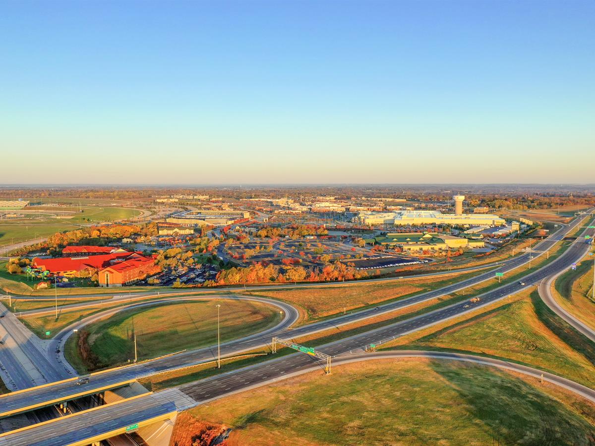 Feature Property: Prime Kansas City development site offers 32 +/- acres w/ HWY frontage. Area attracts over 12 million tourists/yr. Located across from Legends Outlet &amp; Kansas Speedway. Sealed Bids Due: Dec. 18th, 12 PM CT. Offered by <a href="/UCRealEstate/">United Country</a> fli.pe/IZ1C30mSDZQ #land