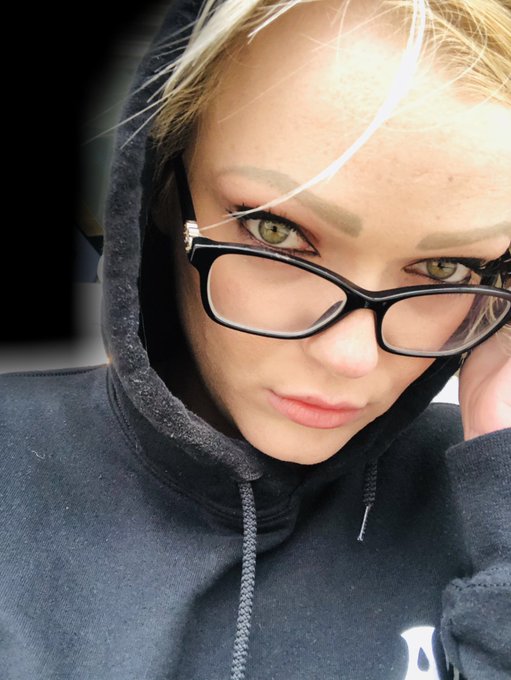 #NOFILTER my eyes looks dope today https://t.co/7FpNU0AUbc<a href="/tag/nofilter"class="tags">#NOFILTER</a>