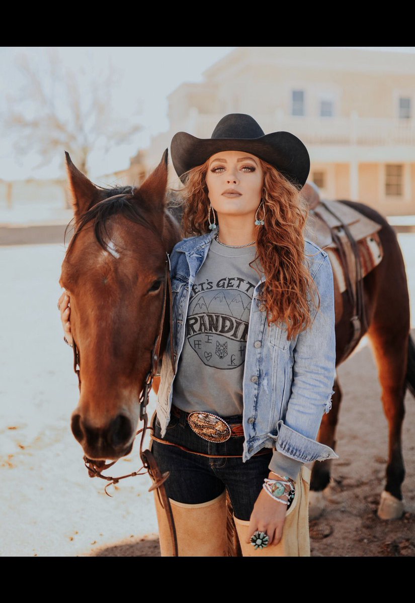 Emma Jane »» tweet media