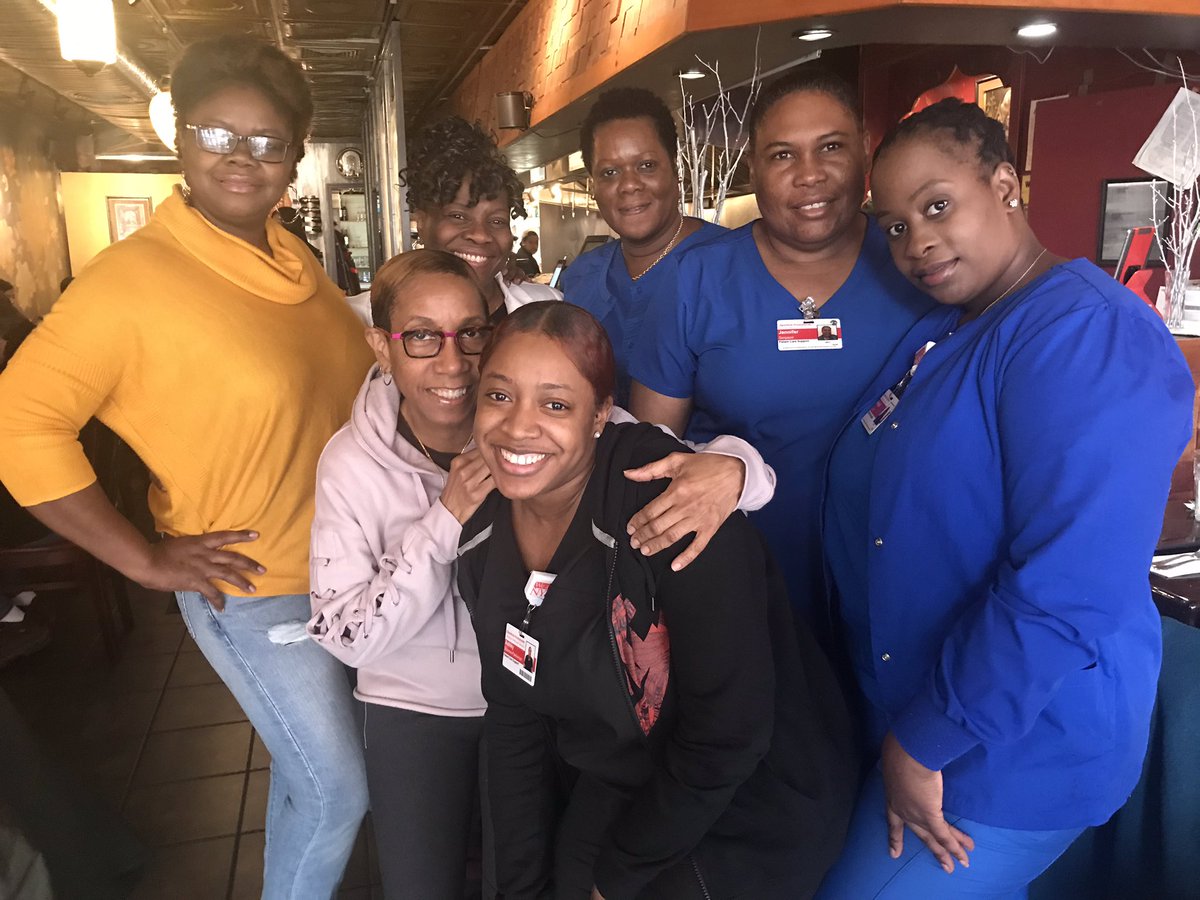 GTdancenurse's tweet photo. Lunching with my evening support staff showing appreciation and saying thank you for a great year. I6 team rocks #teamwork #bestfriendatwork #wecareabouteachoth @ErnestoPMir #NYPBMH https://t.co/c9WBMoN5tA