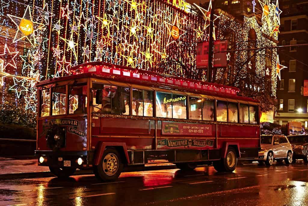604Now's tweet photo. #GIVEAWAY: Win passes to the Karaoke Christmas Lights Trolley Tour in #Vancouver - time to show off those singing skills! 🎤 #Day3 https://t.co/Gu5HcgTDUX https://t.co/UBcHHvmTv8