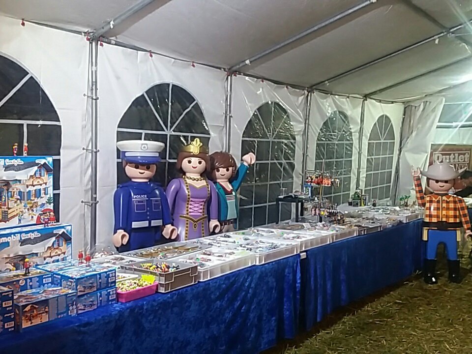 TotClicks's tweet photo. #outletcerdanya dijous, divendres, dissabte i diumenge. #Bellverdecerdanya #Cerdanya #pirineus producte #PLAYMOBIL #playmofans #toys https://t.co/lwP2OrxAST