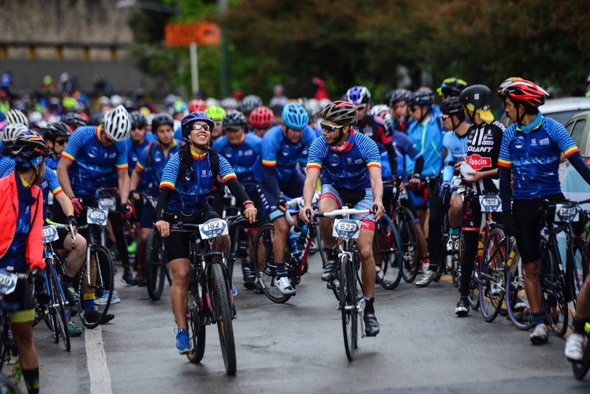 IDRD's tweet photo. 🚵‍♀️No te puedes perder la 3ra Cronoescalada a Guadalupe 2018. 🏃‍♂️ ¡Corre a inscribirte, cupos limitados! 🚵‍♂️
👇👇👇👇👇👇👇
https://t.co/ppSMOjPPXb https://t.co/zMf50qagLh