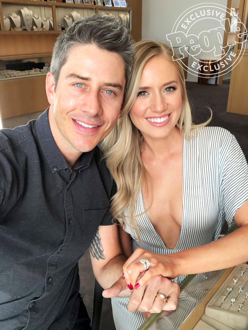 Arie Jr & Lauren Luyendyk - FAN Forum - Media SM - Discussion #2 - Page 34 DtrxDpIV4AEFqR3