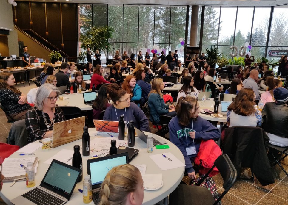 ISDE_CA's tweet photo. Bravo aux étudiants d’#Ottawa qui ont participé au #MarathonDeProgrammation et de #codage d’une journée organisé par Nokia. @Shopify et @nokia au siège social de Nokia à Kanata #HeuredeCode #CodeCan https://t.co/69xayRDWj0