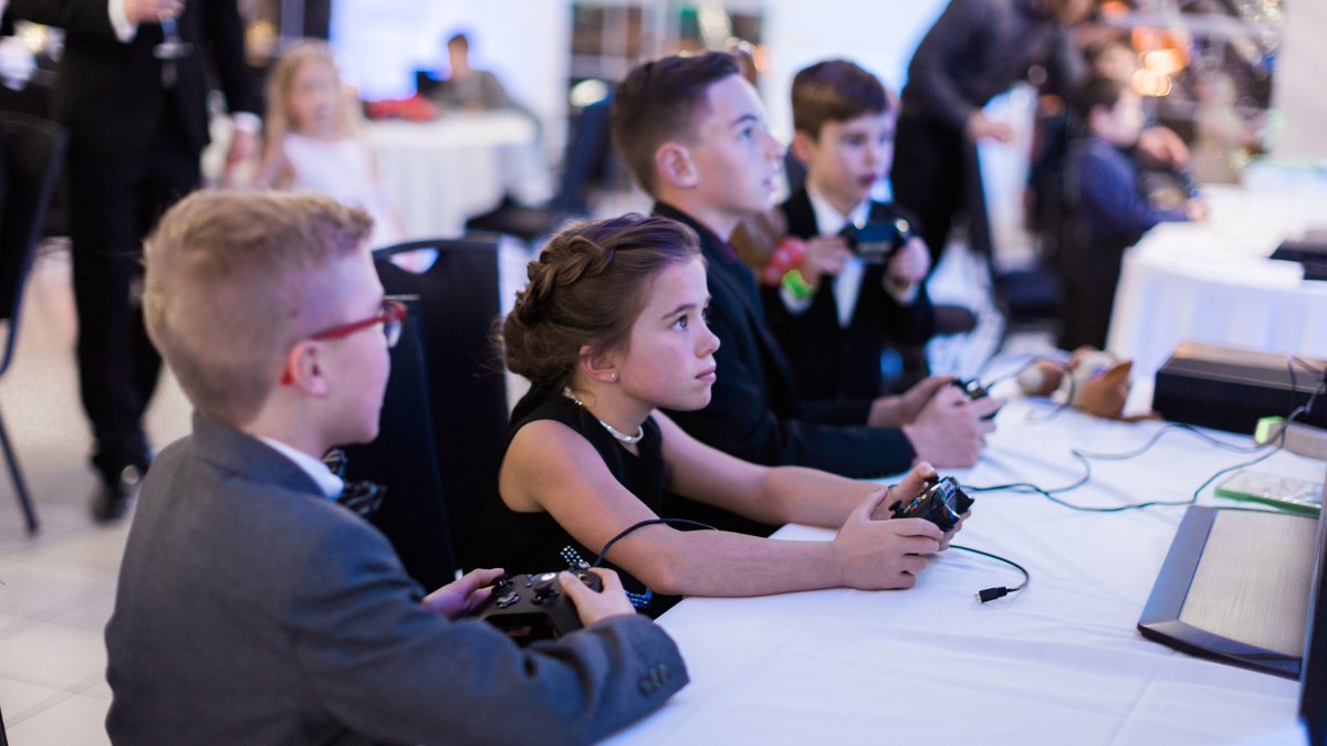 StolleryKids's tweet photo. Who is excited to see what @BioWare is bringing for this year's GameZone. They always blow us away with the fun games and toys they bring! It's always hard to get the kids (and adults) back in their seats! https://t.co/1mY8nmUbWs