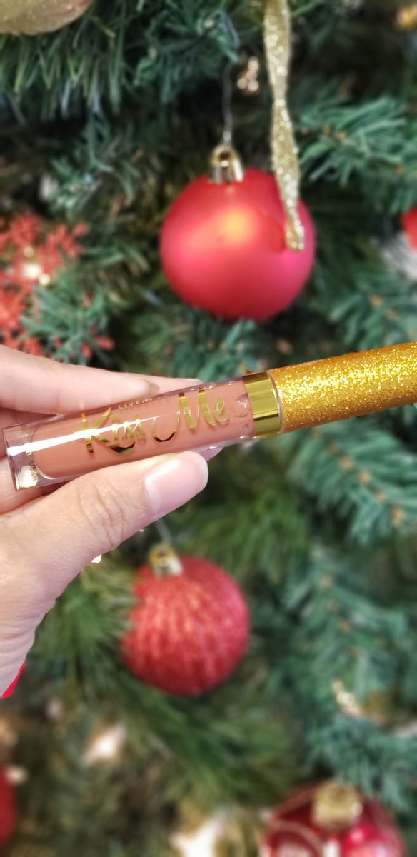 scvillasana's tweet photo. Finally!! I got my "OH MARTHA" lippie from #LiveGlam with @LEXXXLIEEE !!#mesientomuyexcited #ohMartha #ohchristmas https://t.co/bKUAUnbBFU